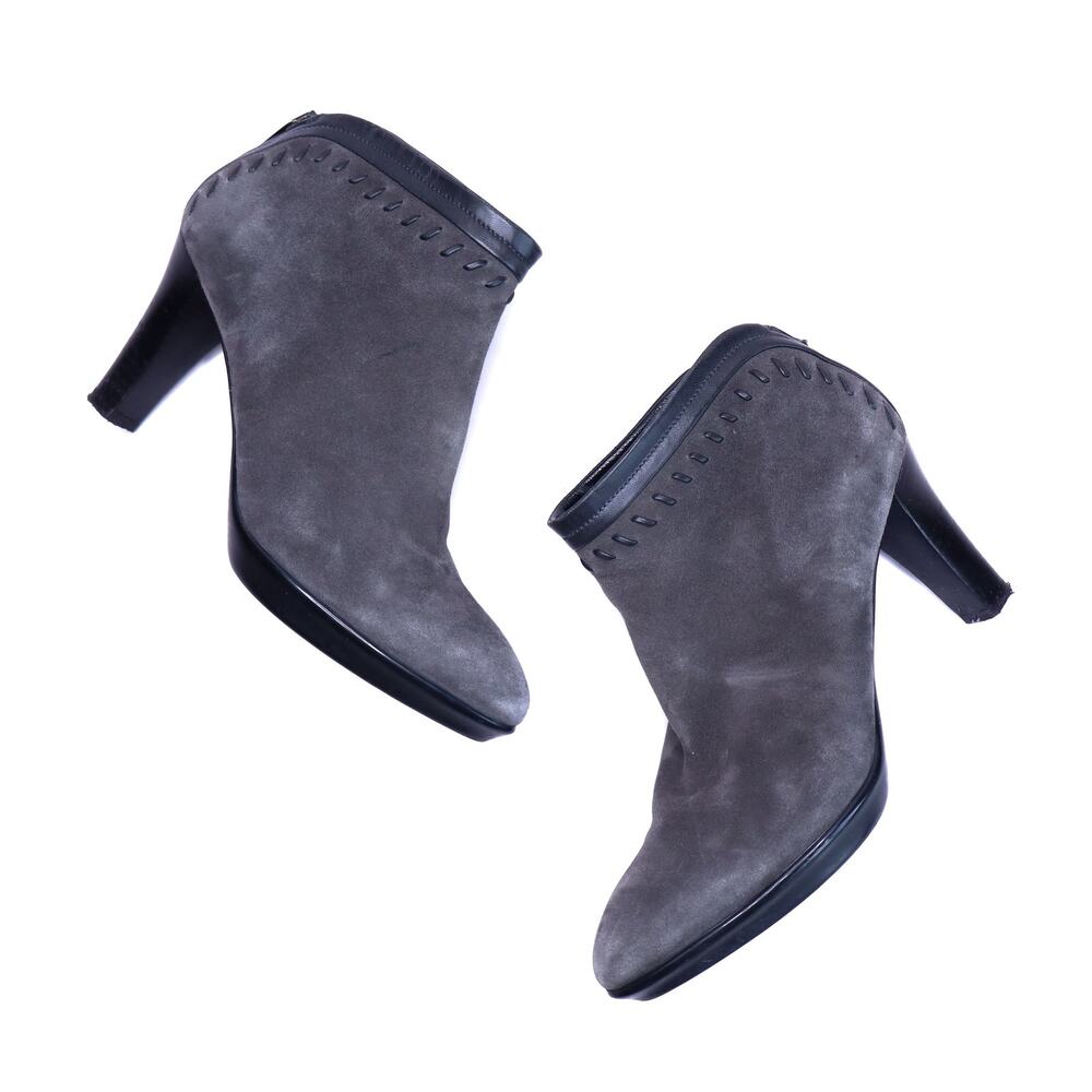 AQUATALIA Riley Suede Ankle Boots Dark Gray Heel Whipstitch Trim Women's 7.5